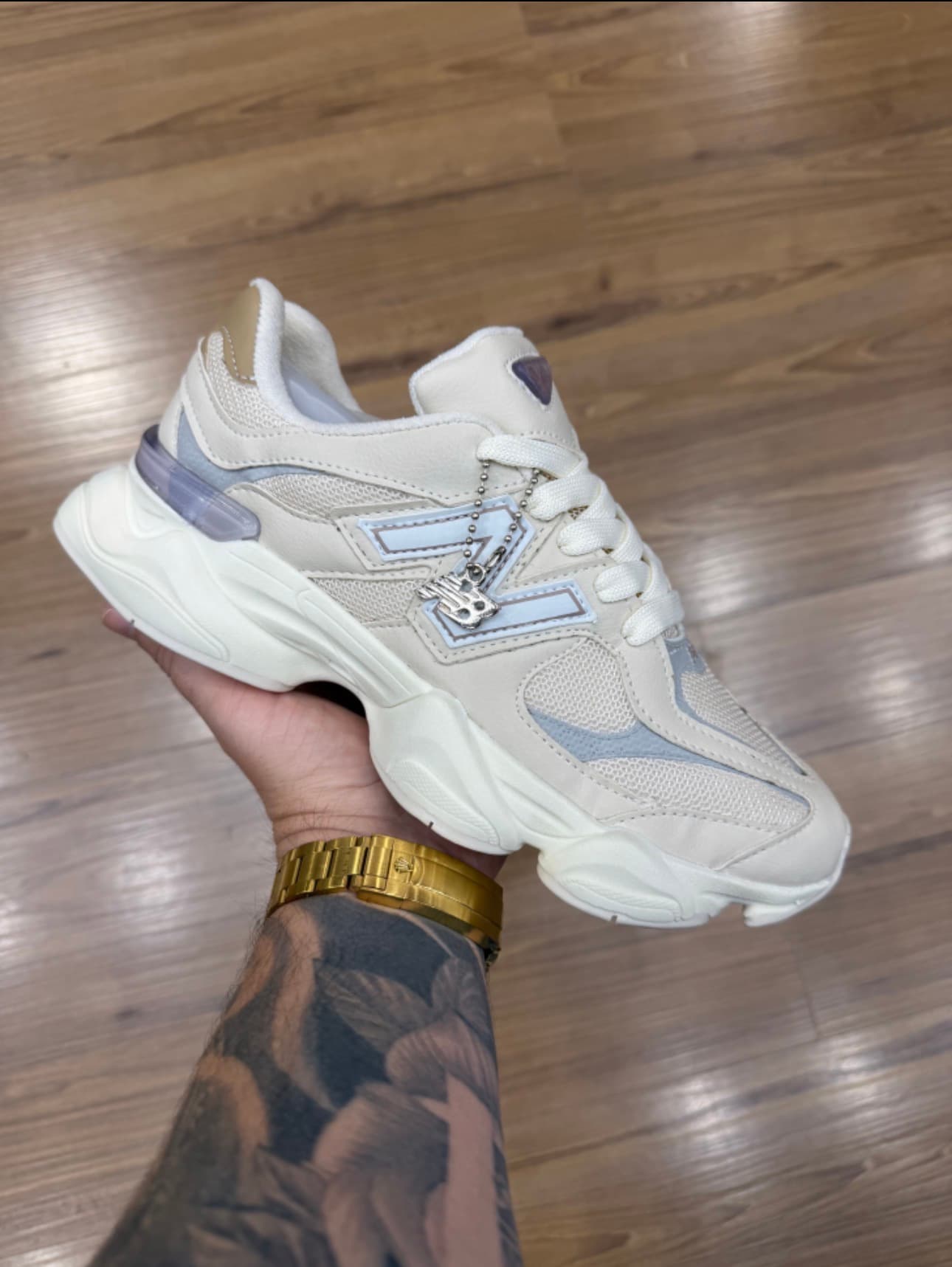 New Balance 9060